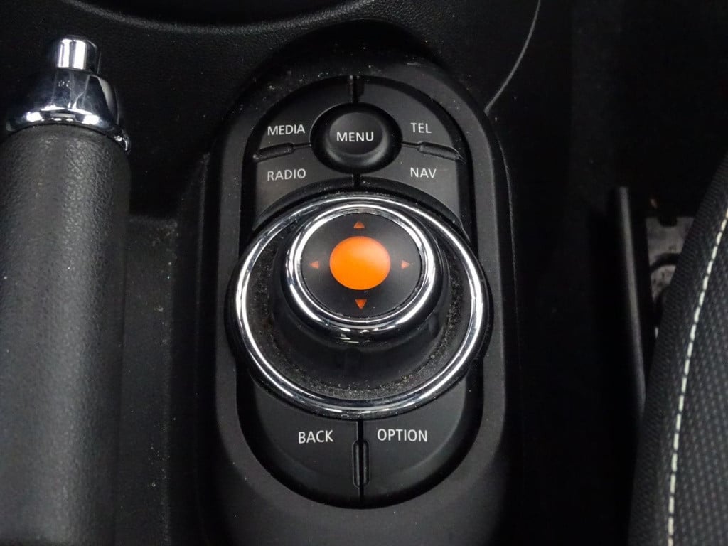 Mini One mini 1.2 business pano | bluetooth | navi