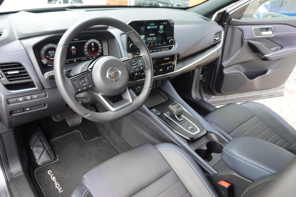 Nissan Qashqai 1.3 mhev xtronic tekna