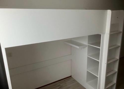 Hoogslaper met kast