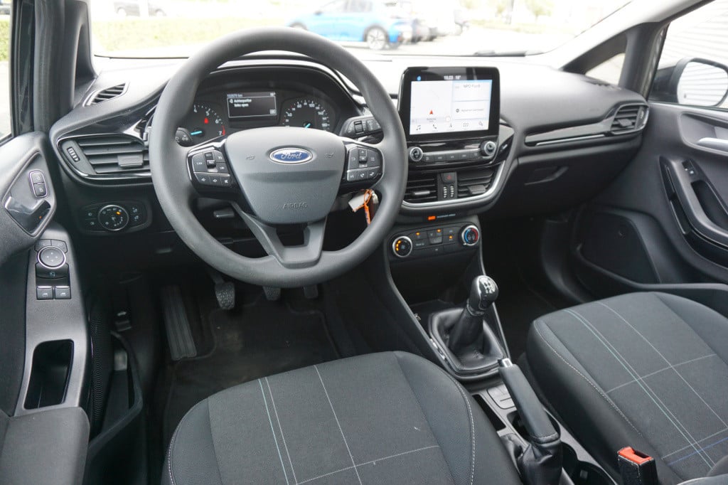Ford Fiesta 1.1 trend / 1e eigenaar / airco / navi / lane ass. / cruise / p