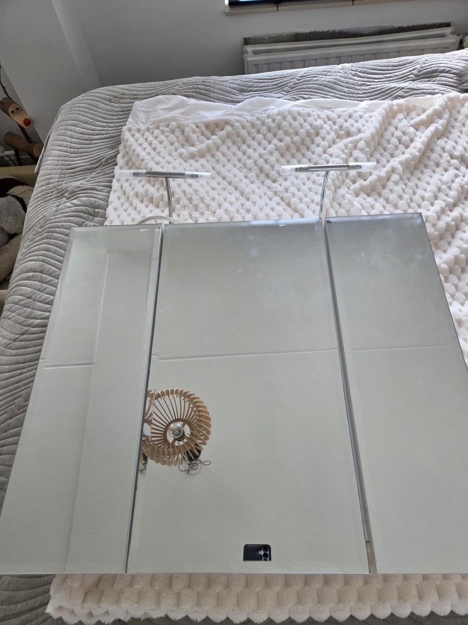 Spiegelkast voor badkamer met verlichting