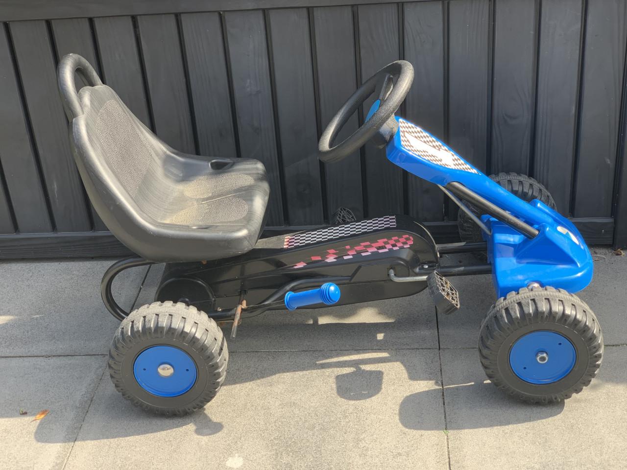 Robuuste blauwe skelter