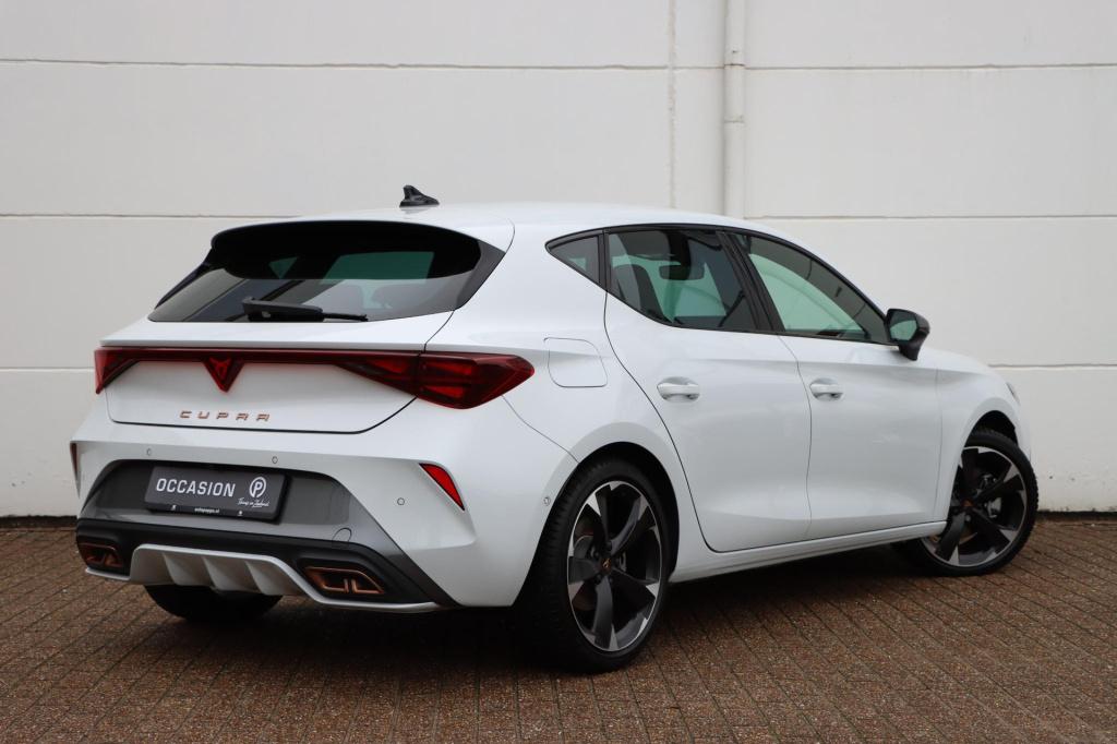 Cupra Leon 1.5 tsi e-hybrid business 204pk dsg6 | soh 100% |
