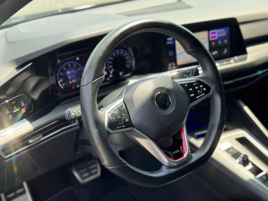 Volkswagen Golf 2.0 tsi gti * camera * stoel + stuur verwarming * carplay