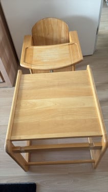 Houten Kinderstoel met tafeltje