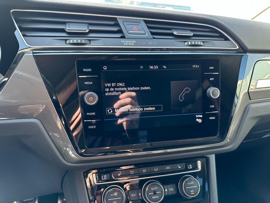 Volkswagen Touran 1.4 tsi highline edition r 7 persoons r-line led camera t