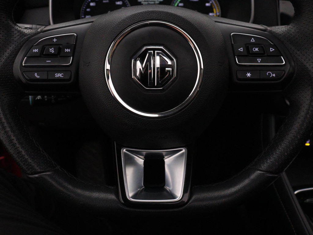 MG Zs-ev luxury 45 kwh | wltp 263km | panorama/schuif-kantel dak | dab | na