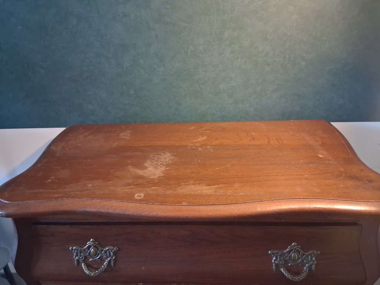 Te koop vintage ladekastje