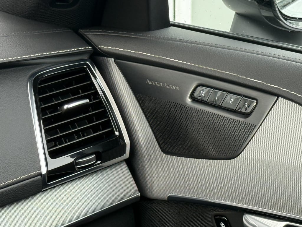 Volvo XC90 t8 390pk recharge r-design| panodak| adap.cruise| trekhaak| 360c
