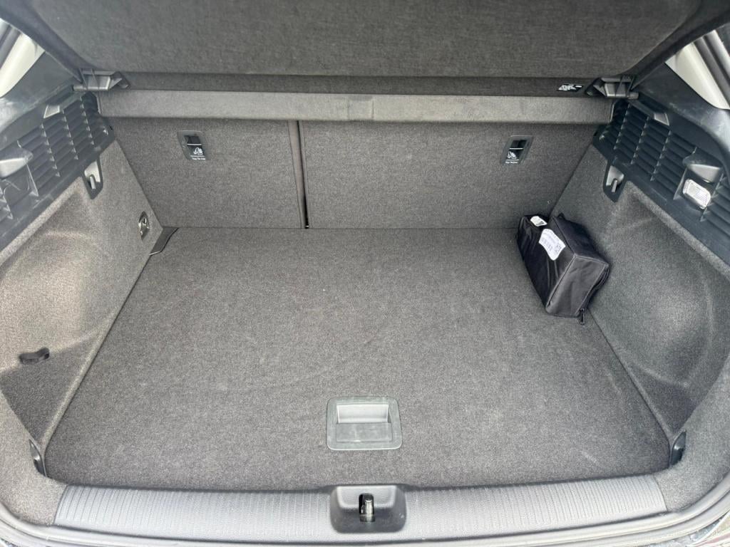 Audi Q2 35 tfsi s edition