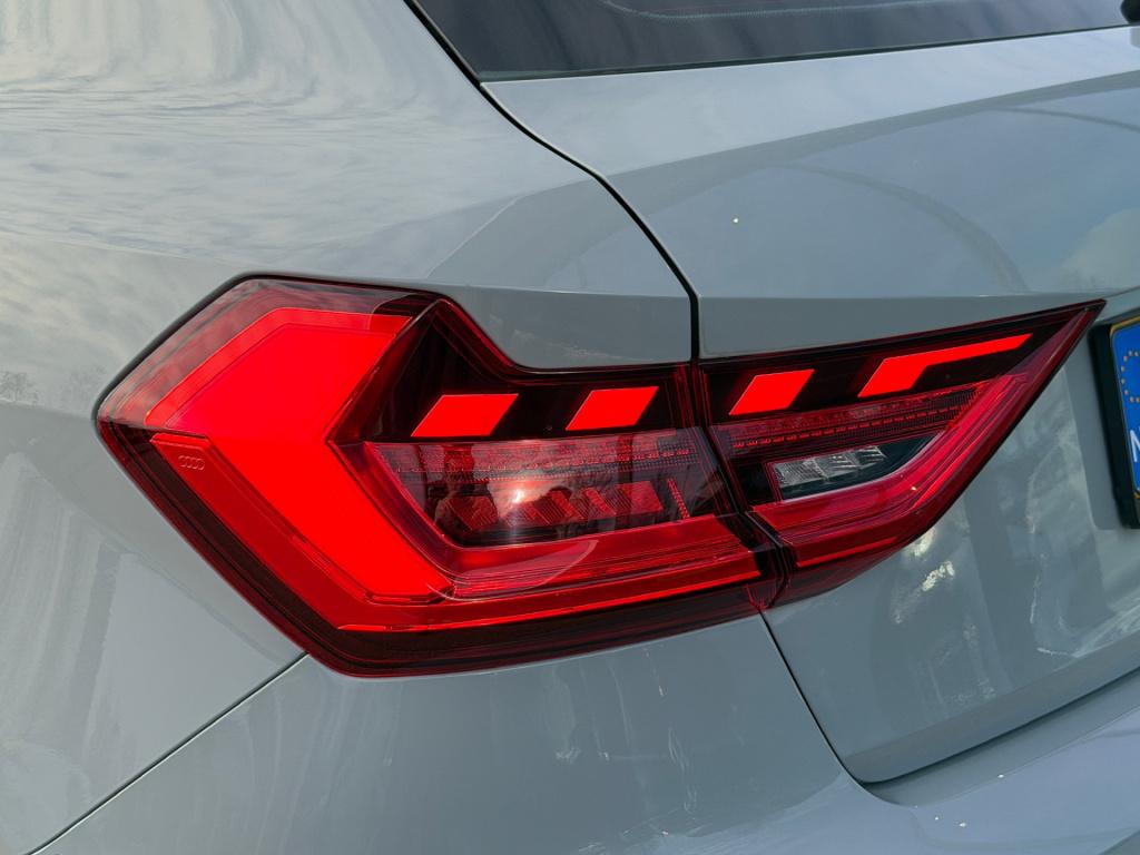 Audi A1 Sportback 25 tfsi epic | cruise | carplay | led achter | 17 inch | 