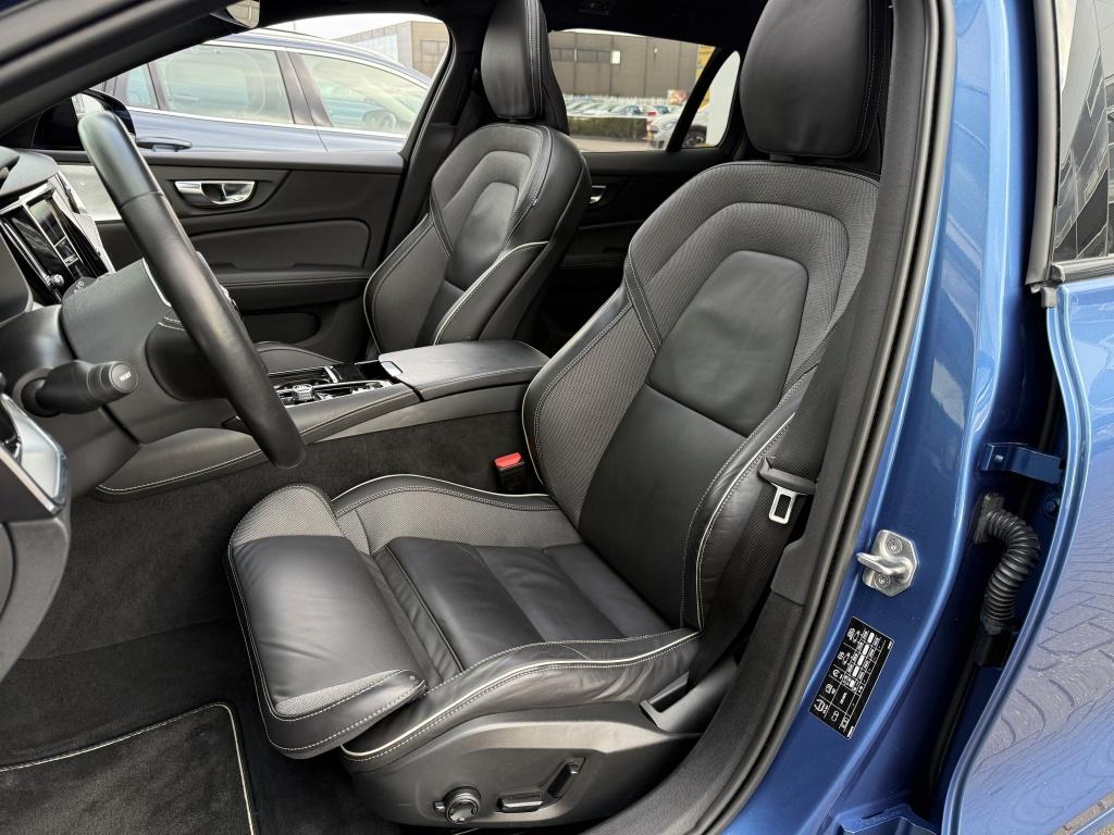 Volvo V60 t6 340pk recharge r-design| b&w sound| panodak| adap.cruise| tre