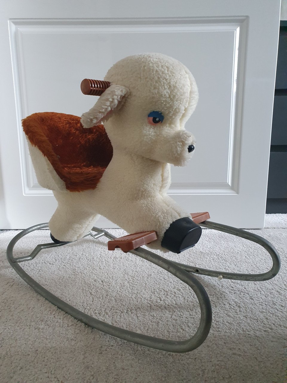 Hobbeldier, hobbelschaap, hobbelpaard