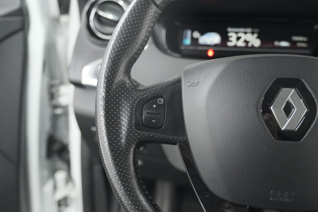 Renault Zoe q90 intens quickcharge 41 kwh | huuraccu | parkeersensoren | na