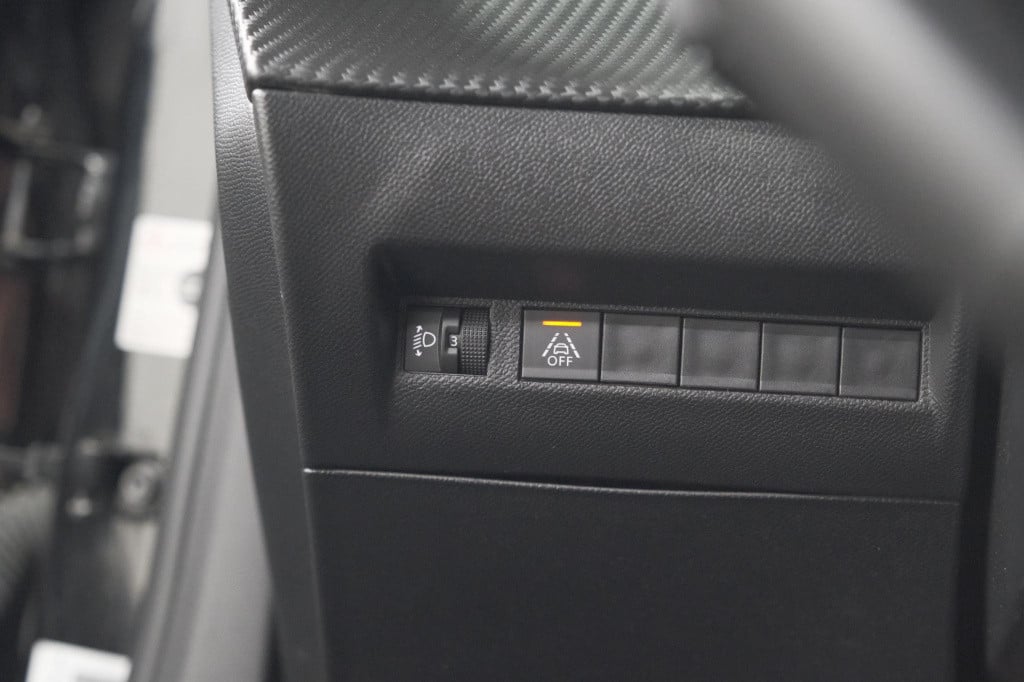Peugeot 2008 puretech 130 active | camera | apple carplay | parkeersensoren