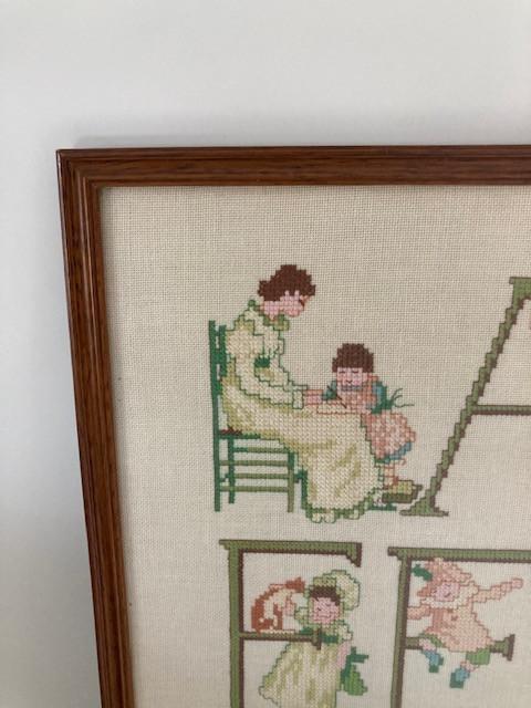 Borduurwerk ABC in lijst