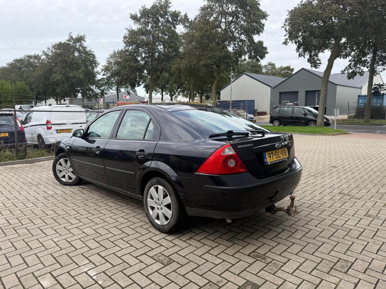 Ford Mondeo 1.8-16V Trend Vol Jaar Apk