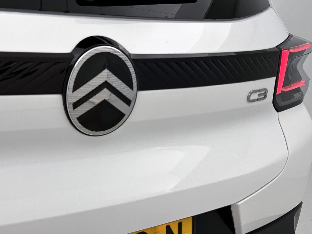 Citroen C3 turbo 100pk max | achteruitrijcamera | comfort seats | 17" lmv |