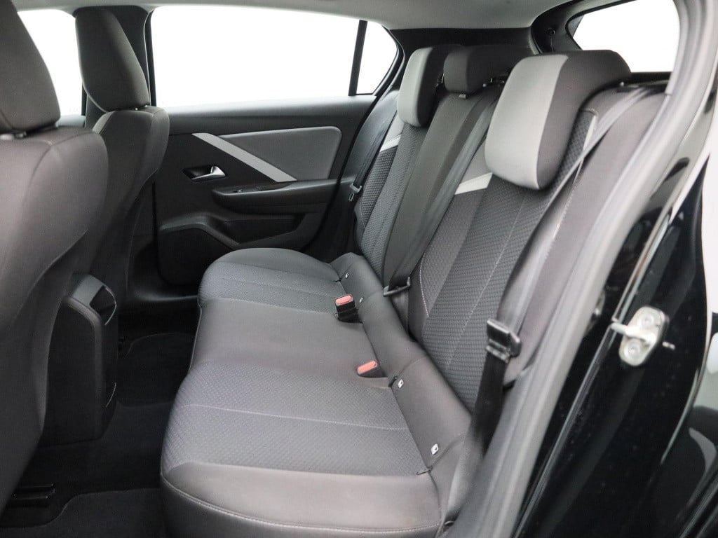 Opel Astra 1.2 edition | navigatie | climate control | parkeersensoren