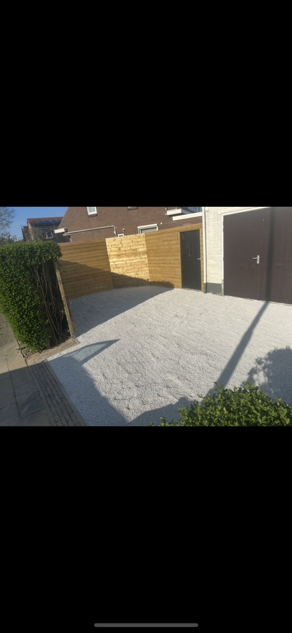 Stratenmaker/ tuinaanleg
