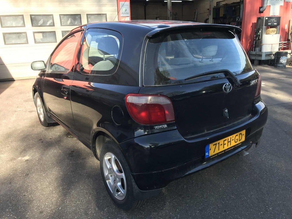 Toyota Yaris 1.3-16v vvt-i sol