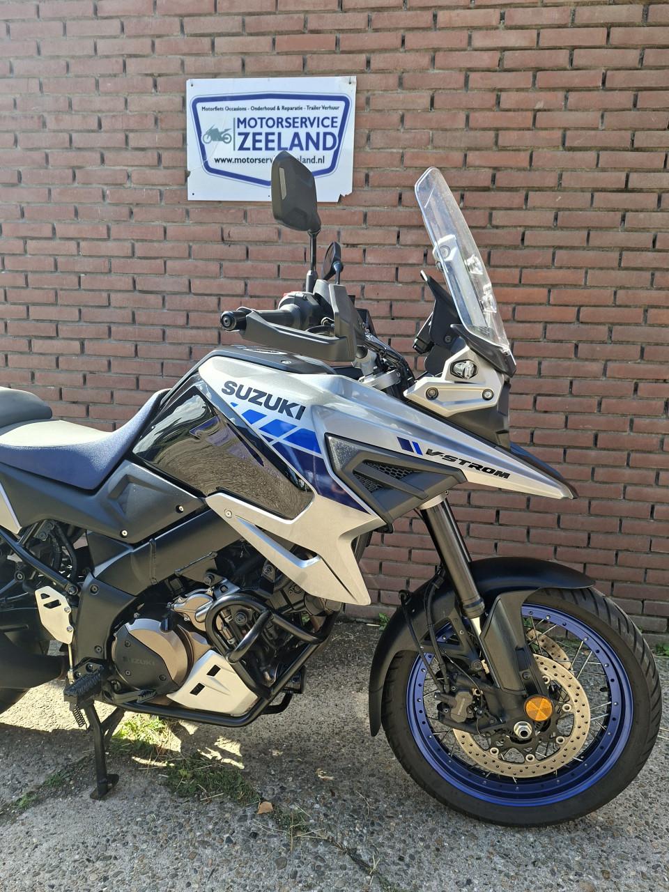 Suzuki DL 1050 V-Strom ( XT Uitvoering)