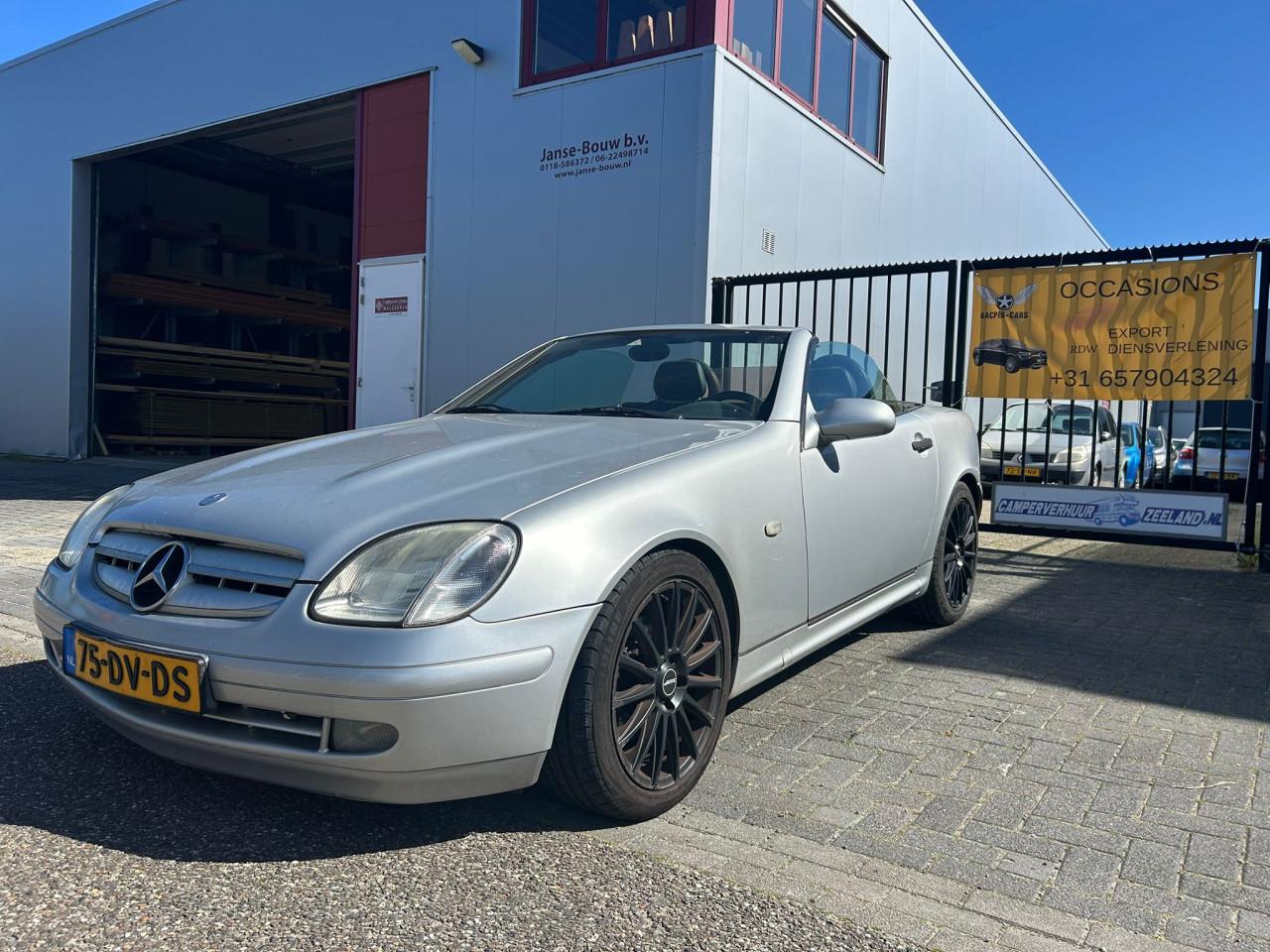 Mercedes-Benz SLK-klasse 200 Mooie Auto en Klinkt Mooi Sportief!