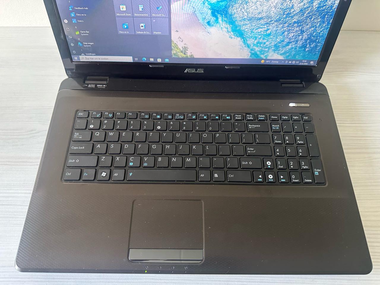 Asus laptop 17 inch