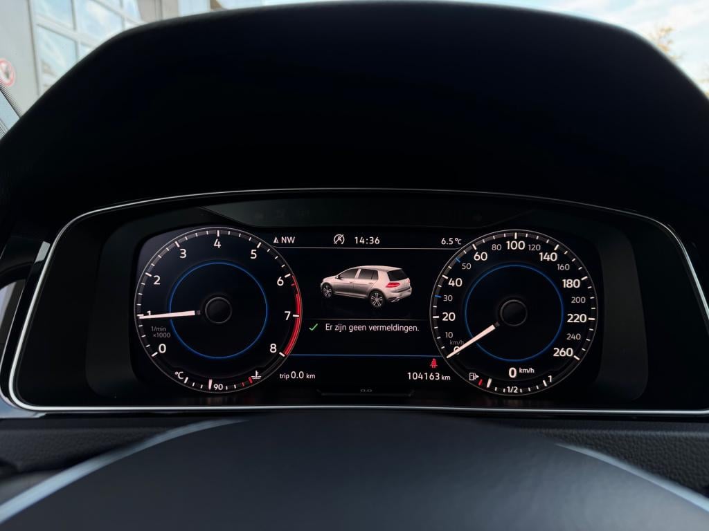 Volkswagen Golf 1.0 tsi join * virtual cockpit * navigatie * stoelverwarmin
