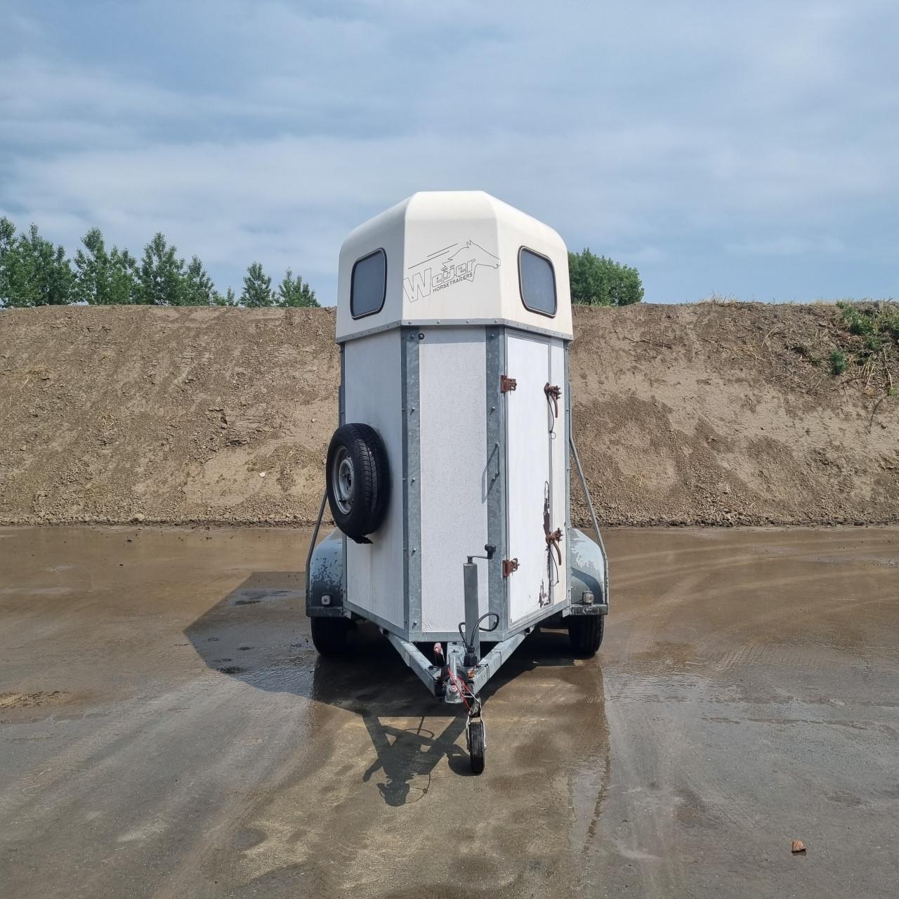 Weijer paardentrailer