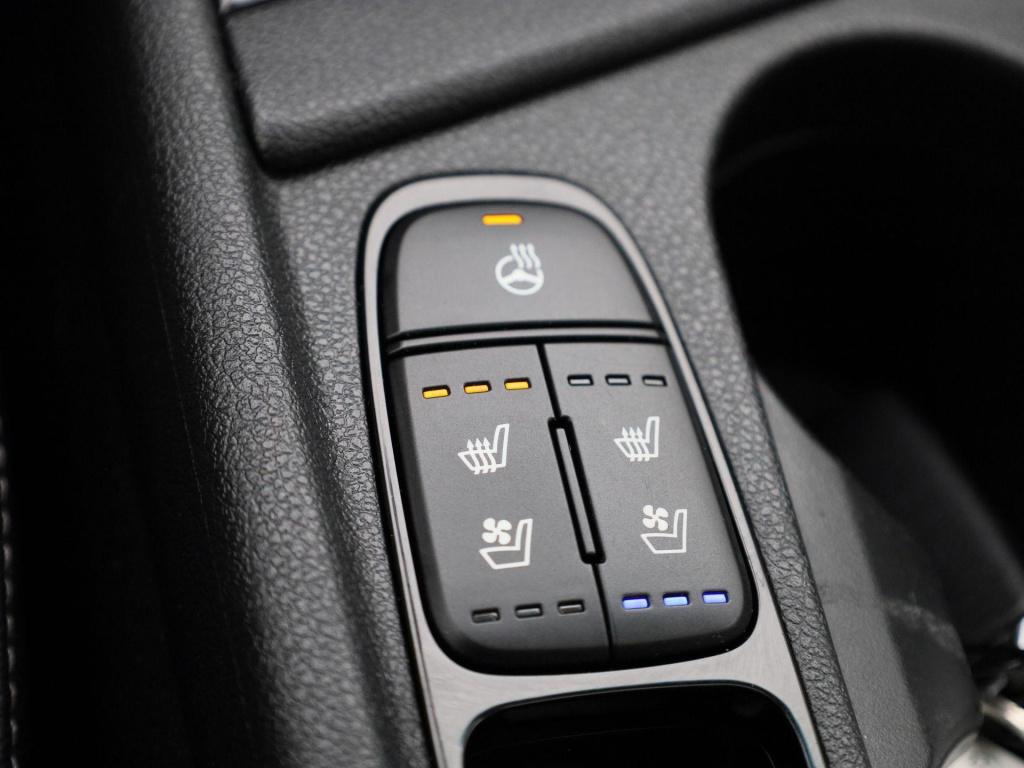 Kia Niro 1.6 gdi hybrid executiveline | automaat | parkeer sensoren | leder