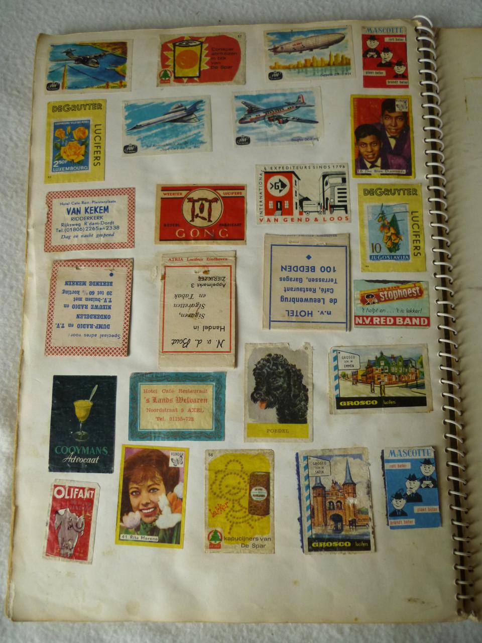 Flinke verzameling vintage plaatjes van lucifer doosjes