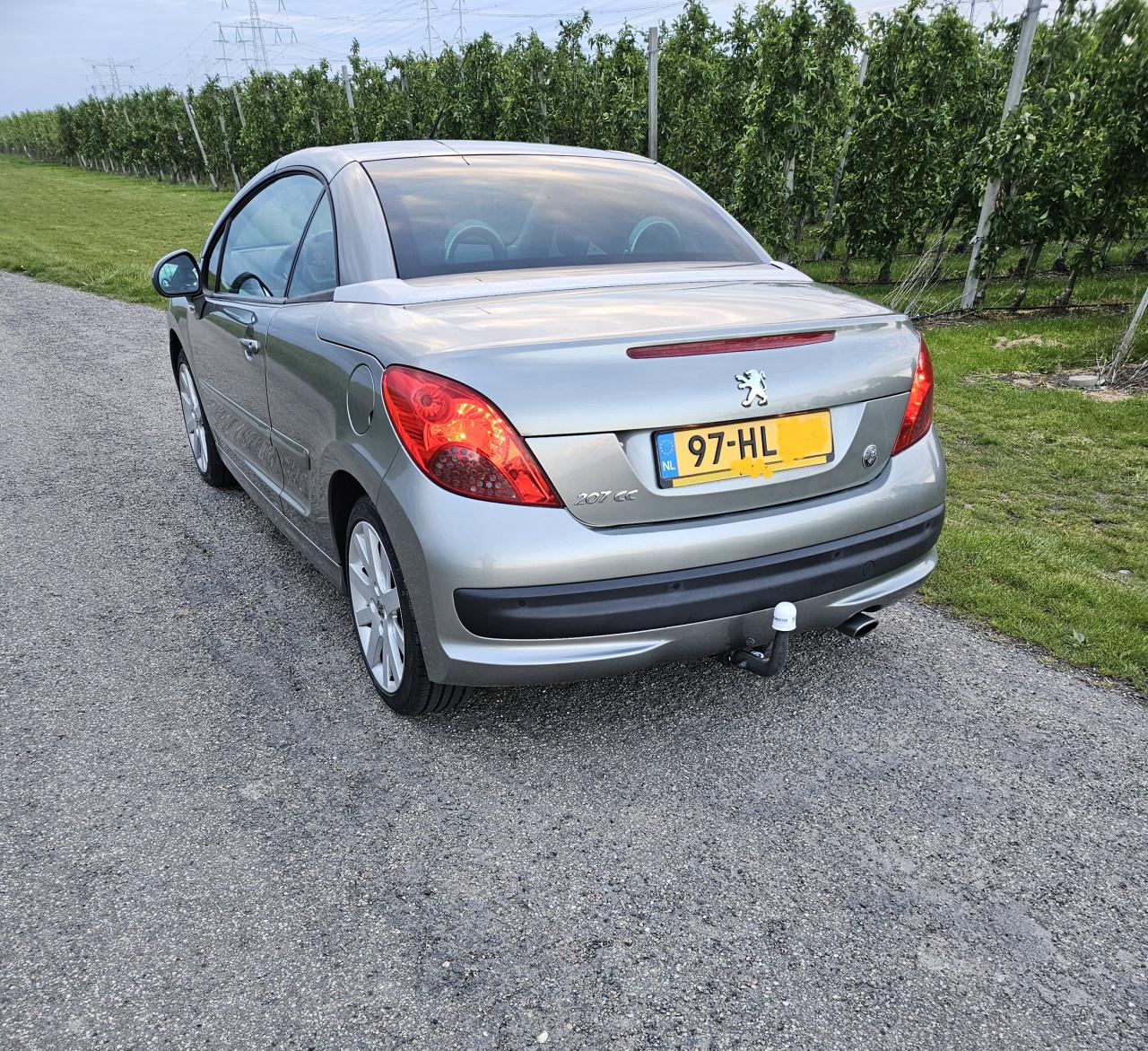 Mooie Peugeot 207cc Cabrio