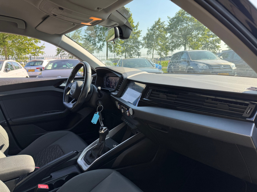 Audi A1 Sportback 35 tfsi advanced * stoelverwarming * navigatie * cruise c
