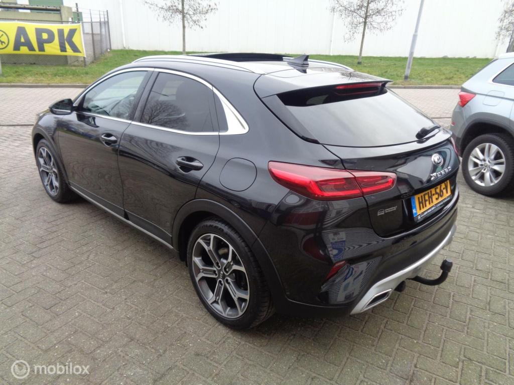 Kia Xceed 1.4 t-gdi executive/automaat/navi/panoramadak/half leer/18''lm/tr