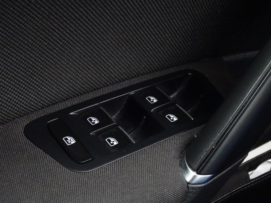 Volkswagen Golf 1.4 tsi gte | led | navi | bluetooth