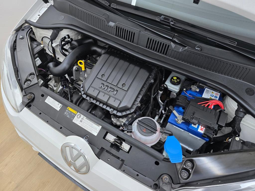 Volkswagen UP! occasion 1.0 high up! bluemotion leuke sportieve uitvoering 