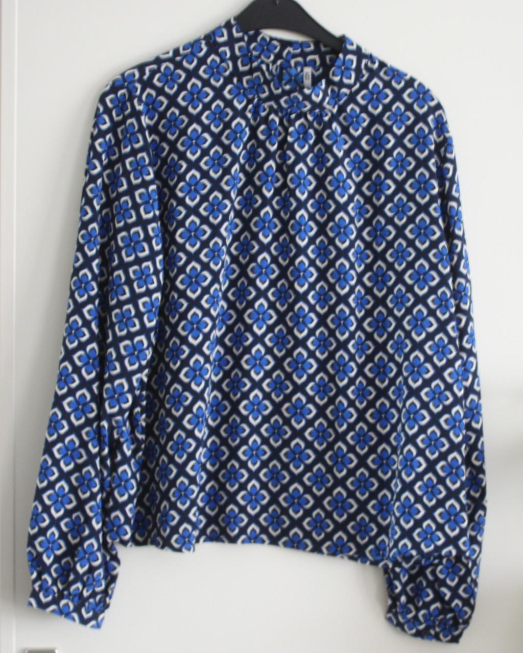 Blauw shirt blouse met blauw patroon  maat xl