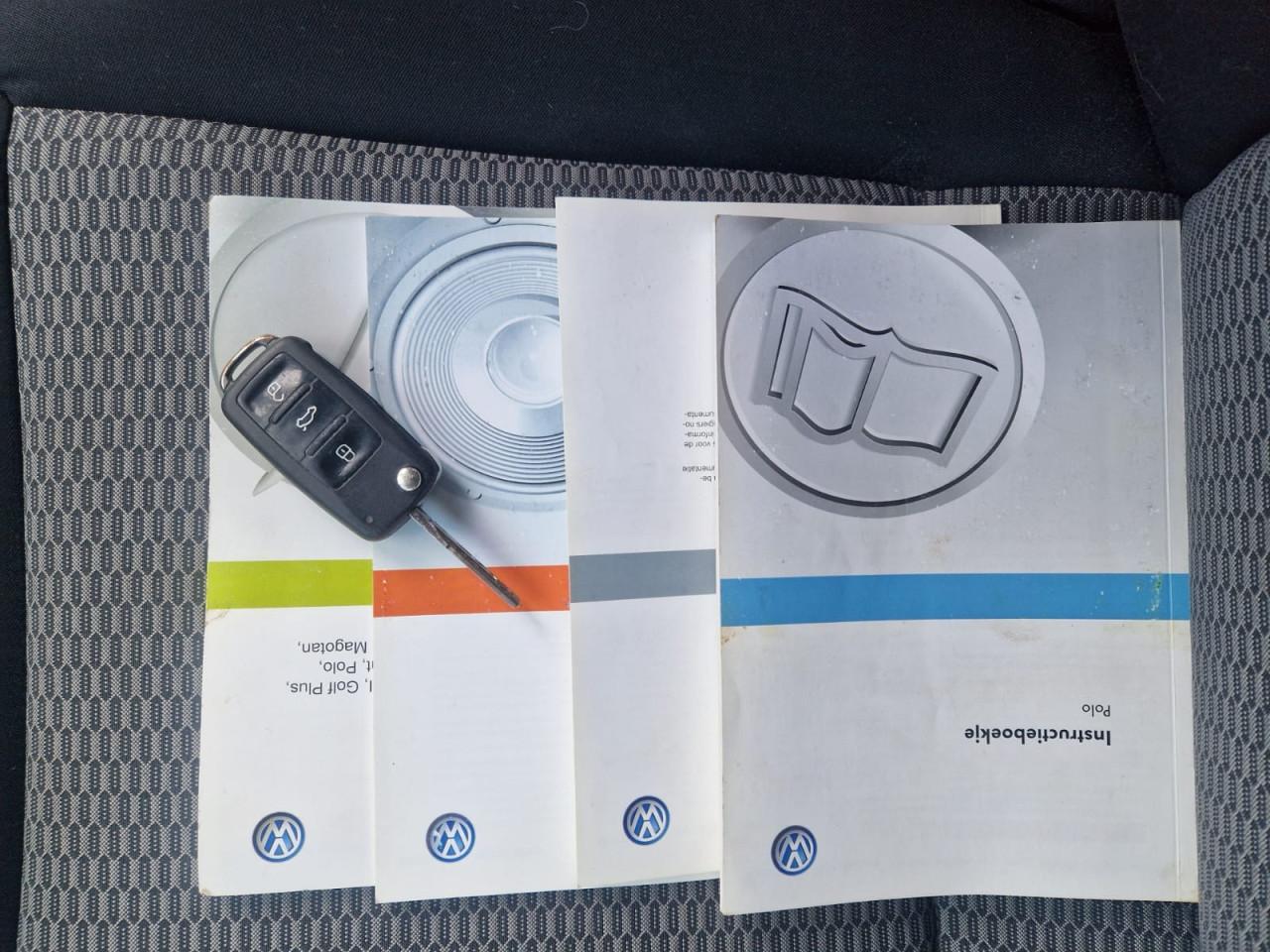 TE KOOP VOLKSWAGEN POLO 1.2 EASYLINE EURO 5 MET AIRCO