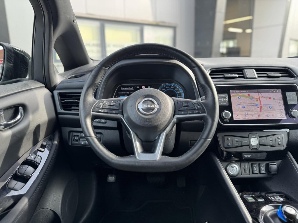 Nissan Leaf n-connecta 40 kwh | navigatie | 360° camera | adapt. cruise con