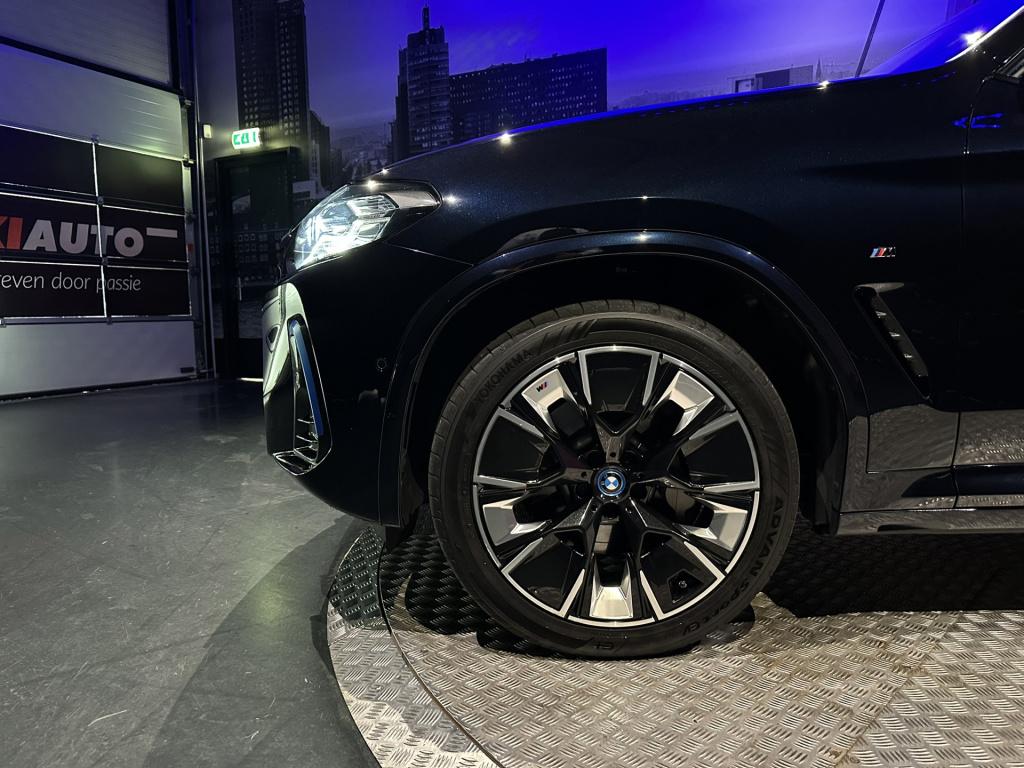 BMW Ix3 high executive 80 kwh *panoramadak*360camera*hud*harmankardon*