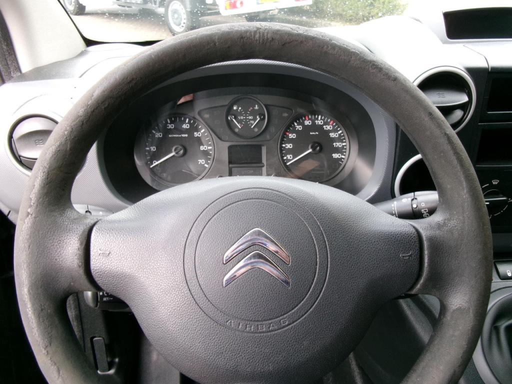 Citroen Berlingo 1.6 e-hdi 90pk club 3-zits, airco, cr.contr.