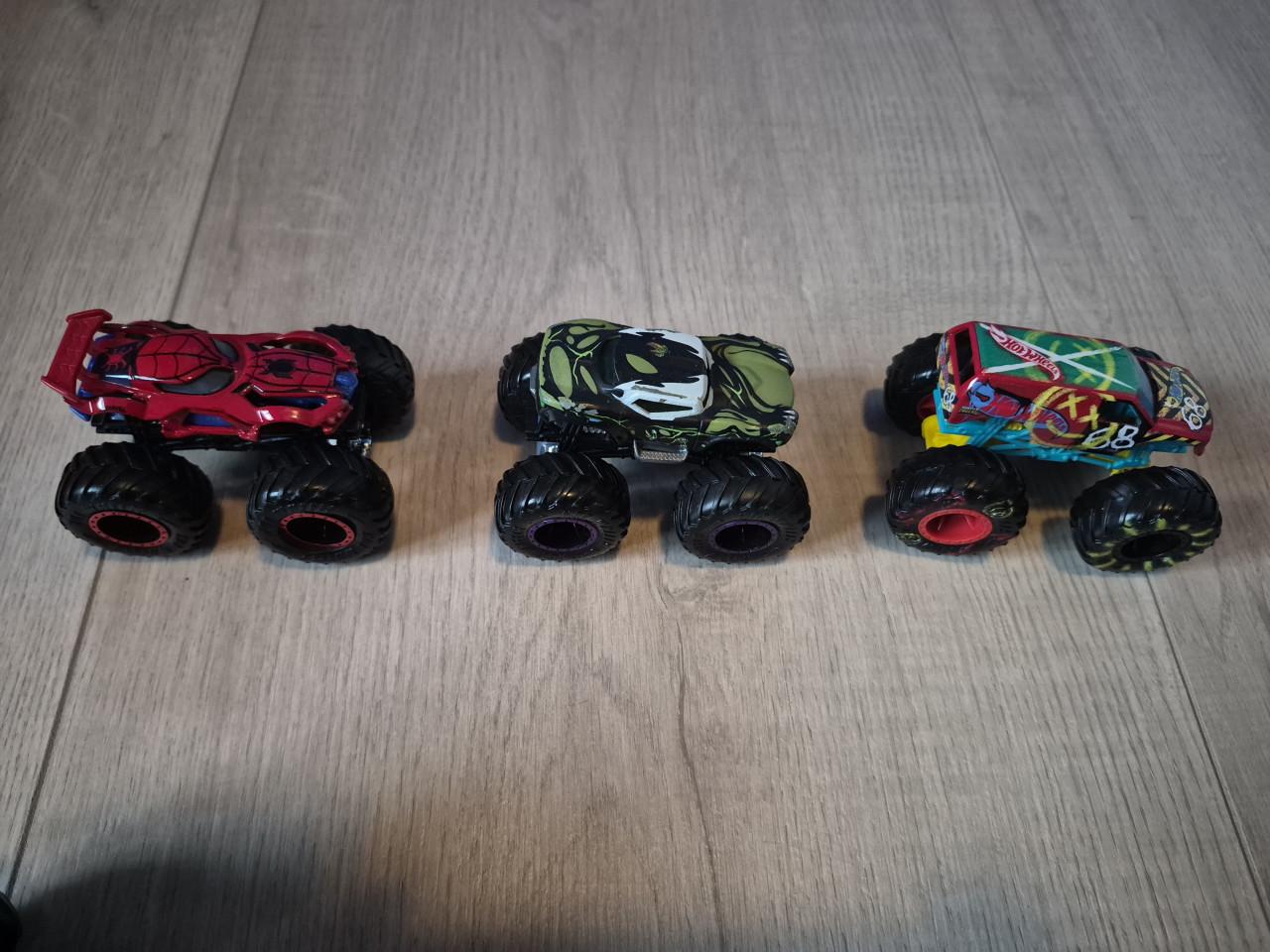 Hot Wheels Monster Trucks met Racebaan