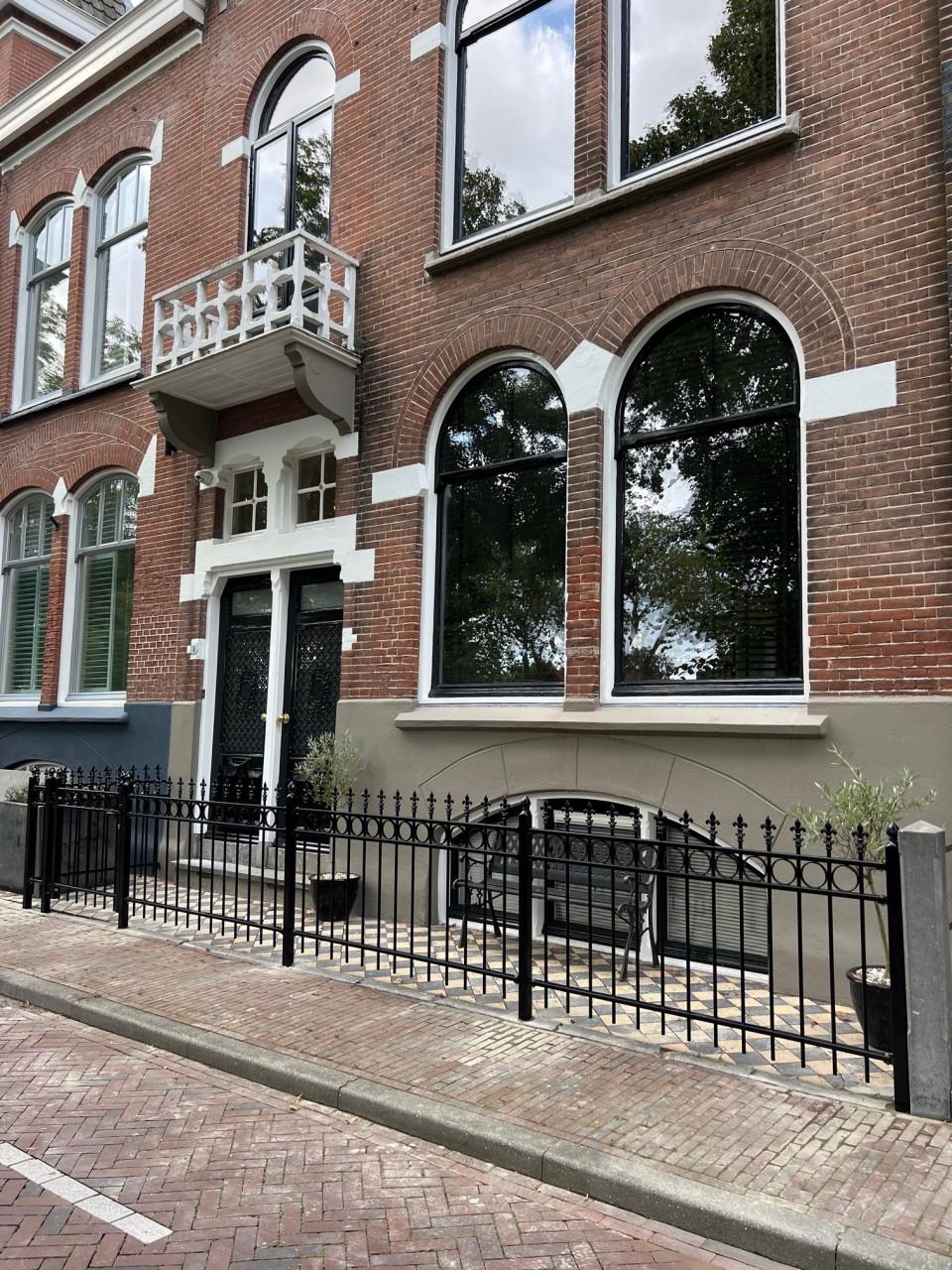 Bij elk type woning past een mooie Inrijpoort.
