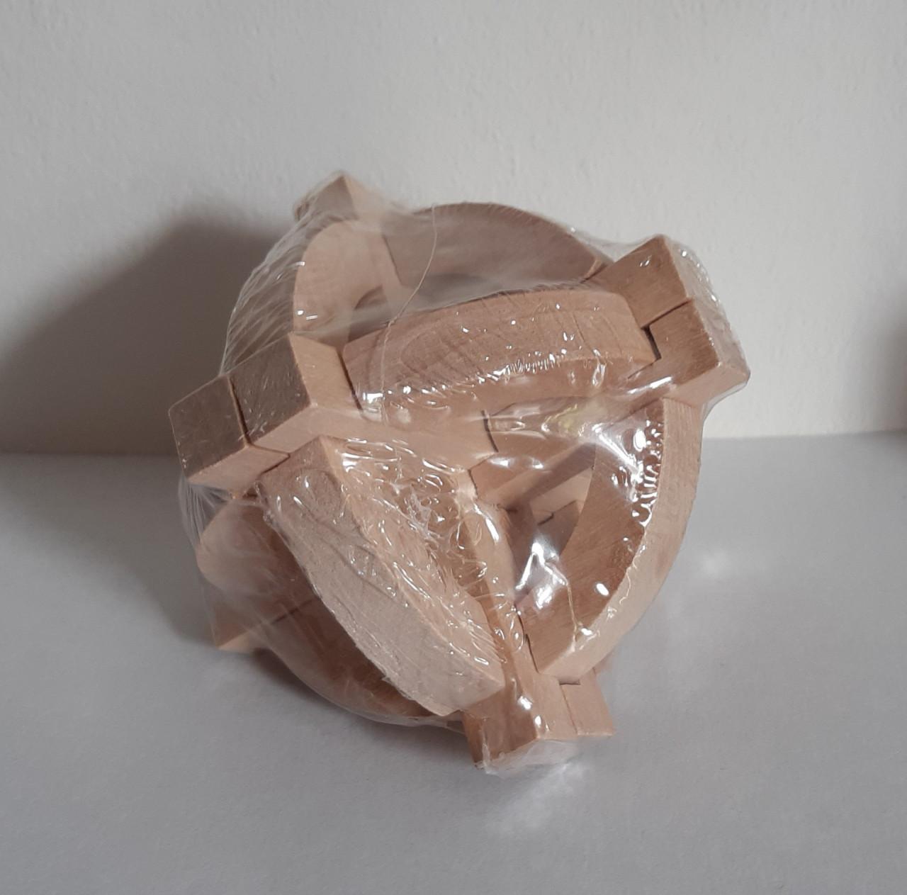 Houten legpuzzels- hersenkraker + wereldbol en achthoekige bal