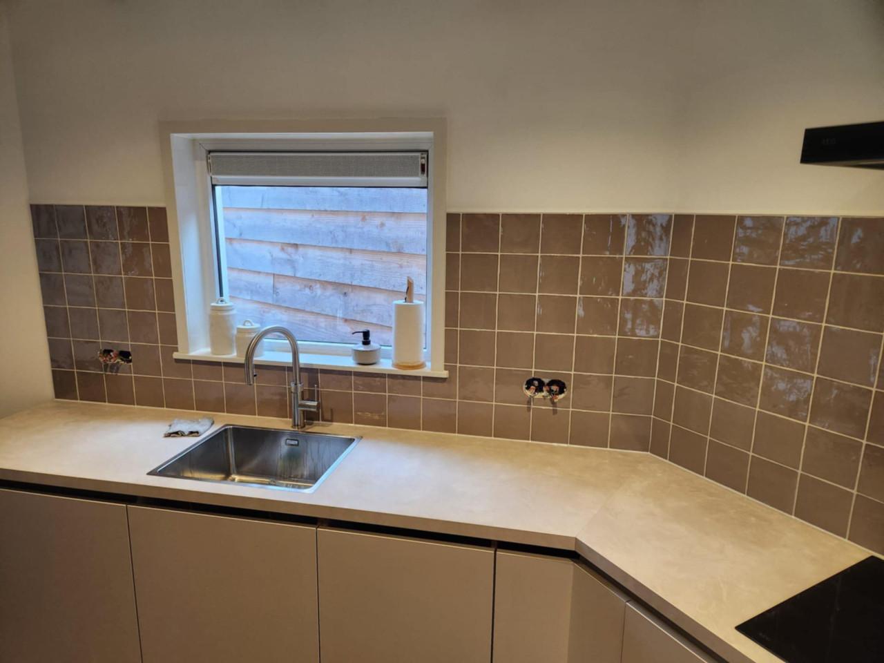 Tegelzetter nodig? Bel/app: 06 21937244 of Mail: jvbtegelzetter@gmail.com