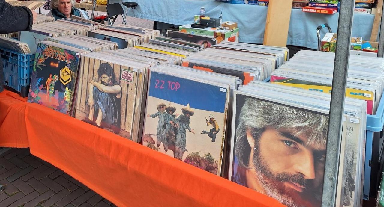 Zaterdag 11 juli Zomer boekenmarkt Middelburg ook LP's DVD's etc