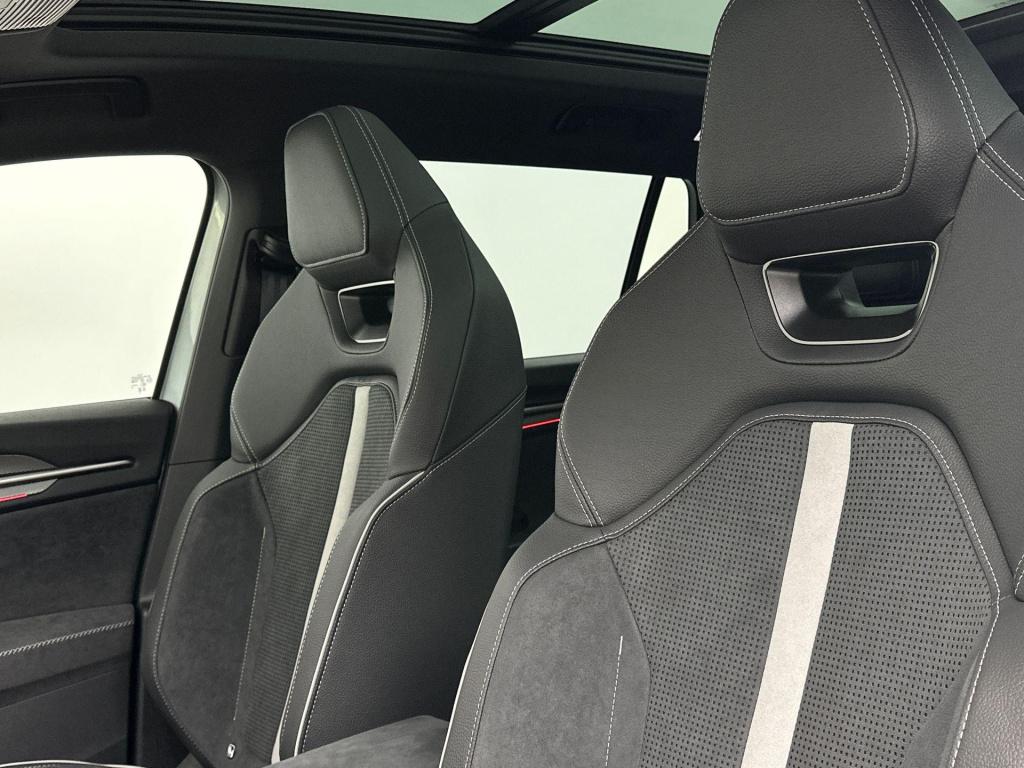 Skoda Kodiaq sportline business 1.5 tsi phev 150 kw / 204 pk su