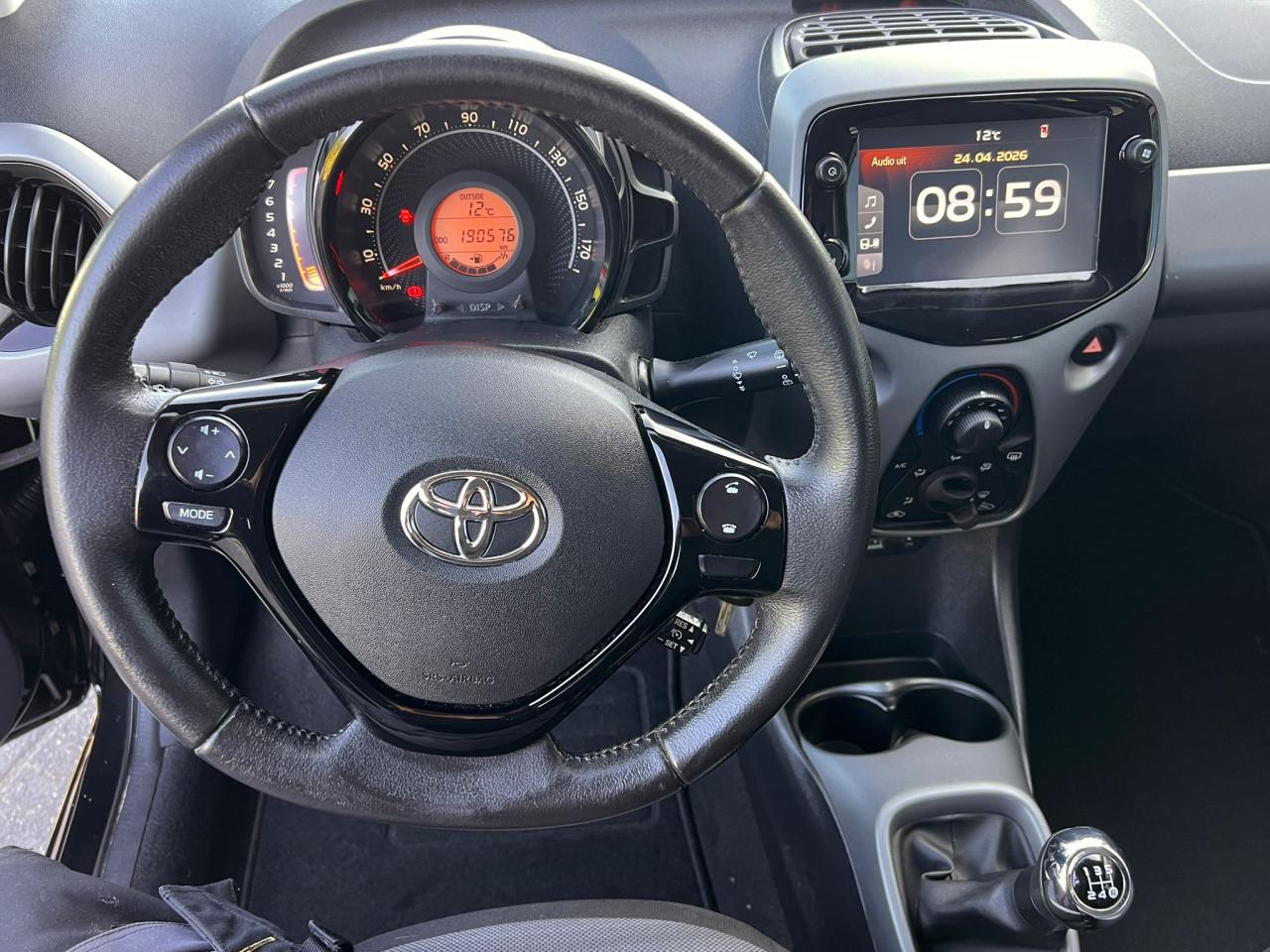 Toyota Aygo 1.0 VVT-i x-play