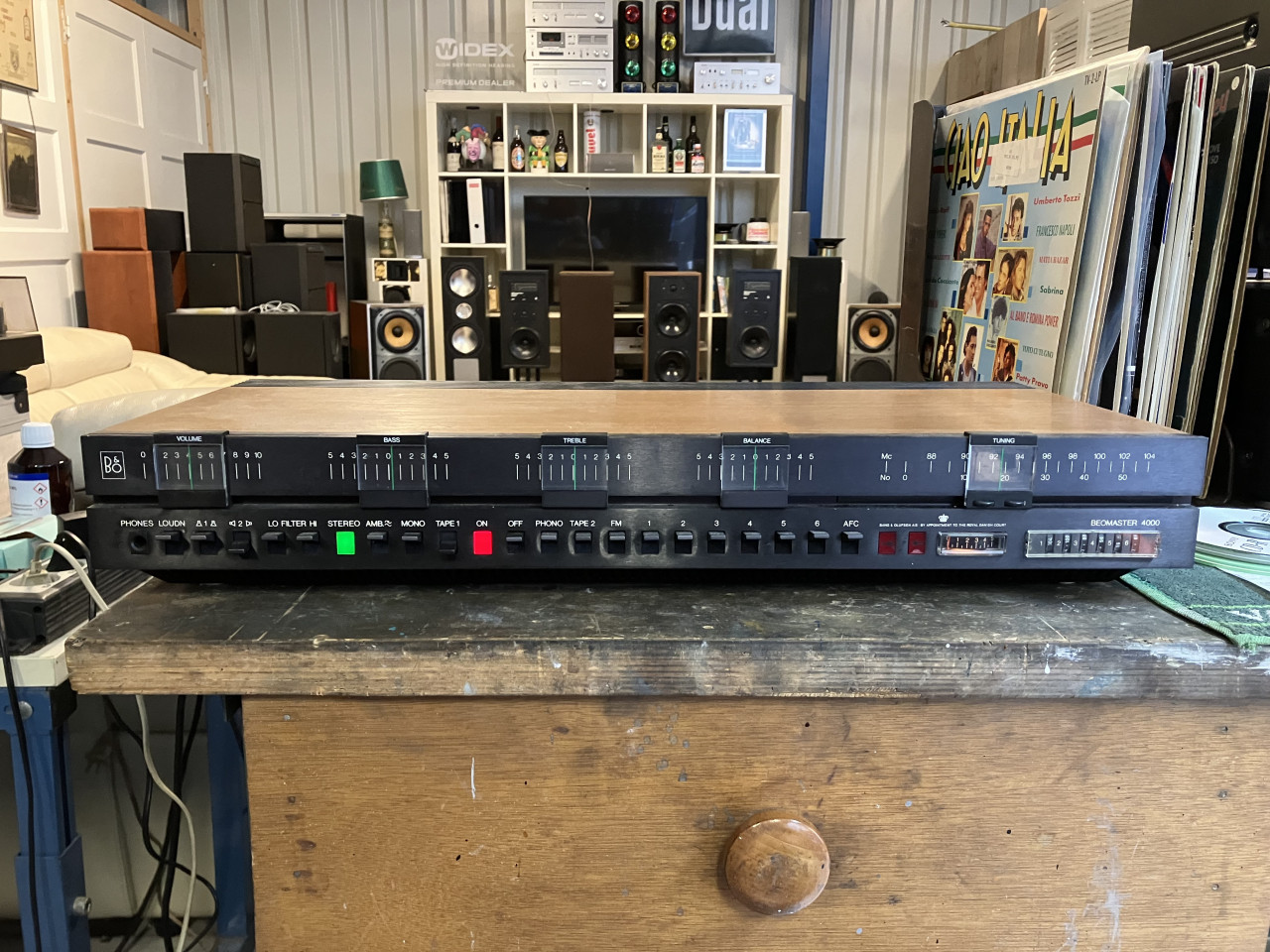 Beomaster 4000 en Beovox M70 werkend met doos en papieren